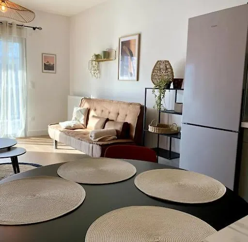 48 M2 Neuf 150m De La A307 Apartment *