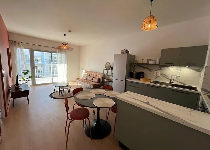 Appartamento 48 M2 Neuf 150m De La A307 *